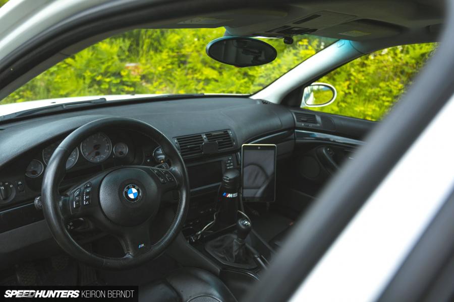 Интерьер BMW M5 Touring by Studio62 & Tim Alfaro 2016 года  (фото 12 из 25)